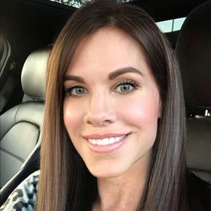 Meet your Posher, Shelly